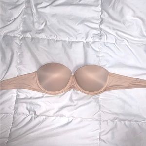 Victoria’s Secret strapless push-up bra